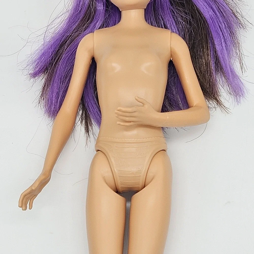 Barbie Skipper Babysitters Inc. Doll Purple Highlights Hair 2010 Mattel GFL38